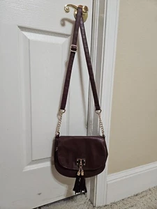 Burgundy faux leather bag with golden chain/ tassel detail, excellent condition - Picture 1 of 7