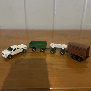 ERTL John Deere Trucks And Trailer Set - Picture 1 of 3