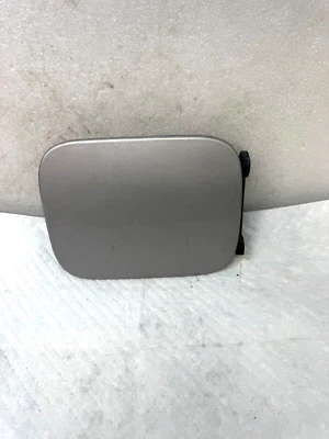 Suzuki Forenza 2007-2008 tanque de combustible tapa de puerta tanque de gasolina plateado 96 417 950 OEM (29) Foto 1 de 4