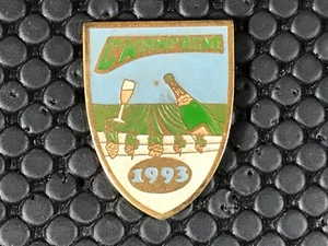  PINS PIN BADGE ALCOOL CHAMPAGNE 1993 - Picture 1 of 1