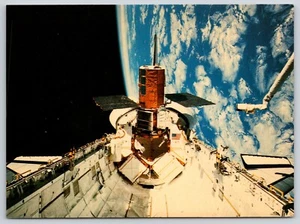 Transbordador Espacial Challenger NASA Solarmax Misión de Reparación y Postal de la Tierra UNP 4x6 - Imagen 1 de 2