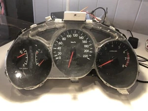 2002 Subaru Forester Speedo Odometer Instrument Cluster Nominate your kms - Picture 1 of 1
