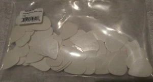 Graph Tech GraphTech Tusq Standard Warm Picks .88 mm White 72 Pack PQP-0088-w72 - Picture 1 of 2