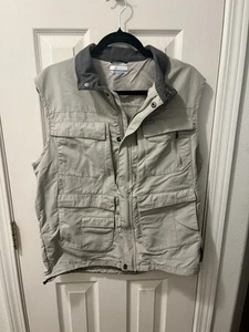 Columbia Henry's Fork V Fishing Vest Medium Tan NWT - Picture 1 of 3
