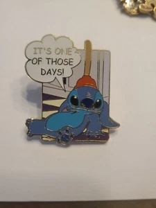 Disney Pin Stitch mit Kolben "It's One Of Those Days" 2003 Pin - Bild 1 von 3