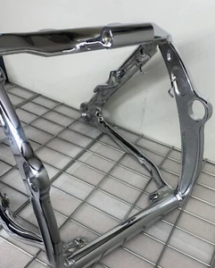 Brazo basculante cromado personalizado trasero Harley Breakout Softail 2013-17 FXSB intercambio OEM - Imagen 1 de 14