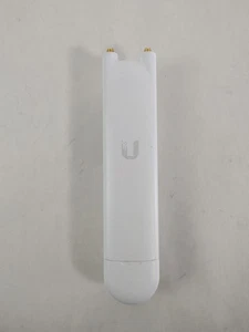 Ubiquiti UAP-AC-M 802.11ac 867 Mbps Wireless Access Point No Antennas - Picture 1 of 6