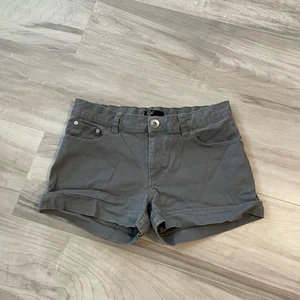 RF Premium Denim Collection graue Shorts mit Reißverschluss und Taschen - Größe 9 - Bild 1 von 10