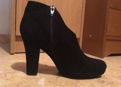 botines/zapatos abotinadod UNISA Talla 36 - Imagen 1 de 2