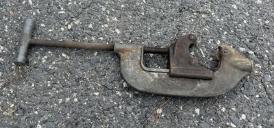 RIDGID Model 4 Heavy Duty 2" - 4" Pipe Cutter Tool Made In USA - Image 1 of 4