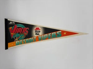 IHL Detroit Vipers Vintage Defunct Pizza Hut Sponsored Logo Hockey Pennant 30x12 - Picture 1 of 6