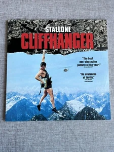 Cliffhanger - 52236 LaserDisc - Sylvester Stallone - Picture 1 of 3