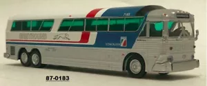 Iconic Replicas 1/87 87-0183 MCI MC-7 CHALLENGER Scenicruiser Coach Greyhound - Foto 1 di 1