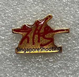 Insignia pin rara FEDERACIÓN DE TIRO DE SINGAPUR - Imagen 1 de 2