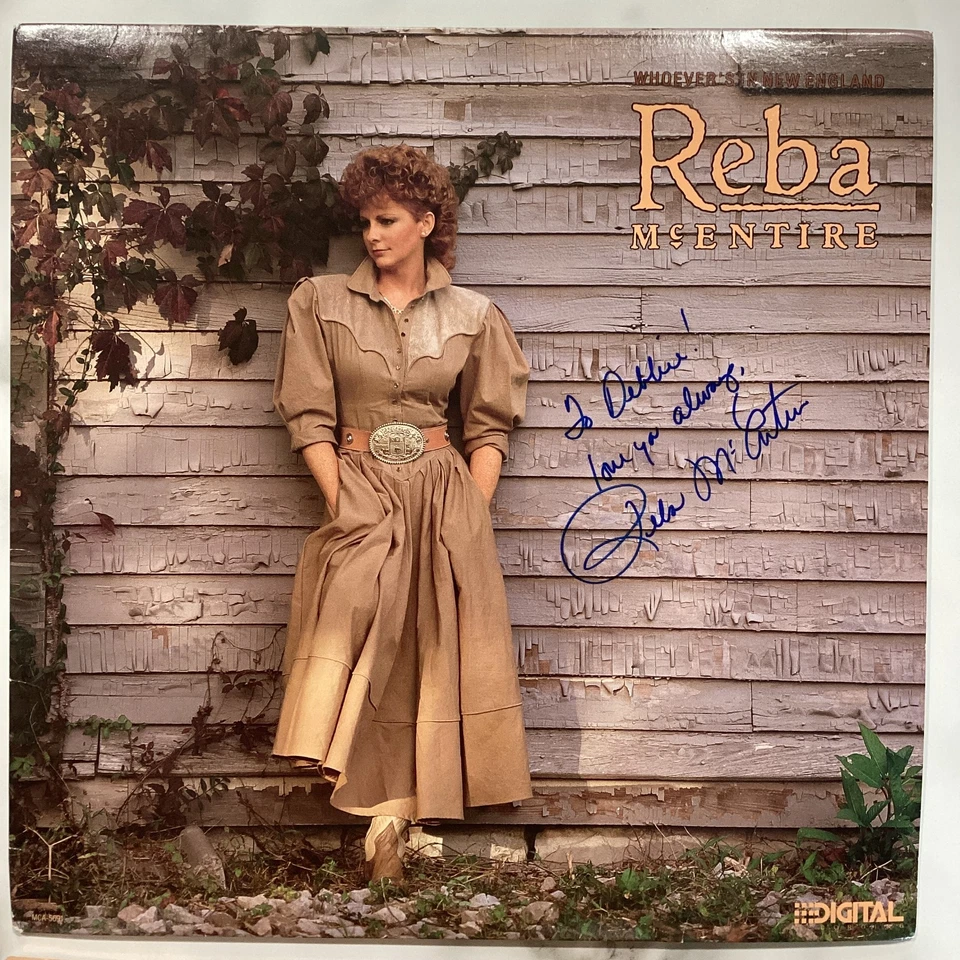 Reba McEntire Whoever's in New England (Vinyl LP, 1986) MCA 5691 Autographed - Imagem 1 de 2