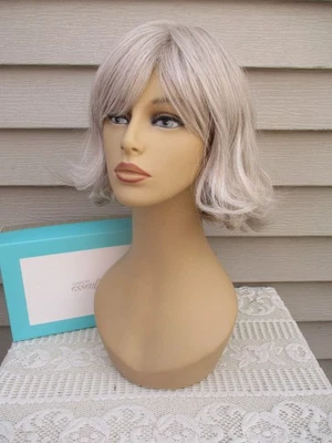 Gabor POSITIVITY Wig Color LIGHT GRAY Chin Length Bob HEAT FRIENDLY - Image 1 of 4