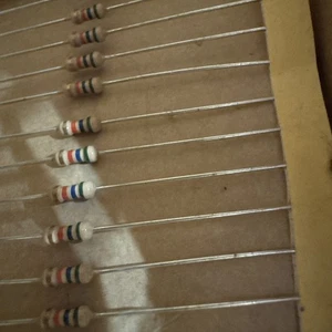 4000+ Stück Kohlefilm Widerstand 1/4 Watt 56k OHM 5% Toleranz Bin4  - Bild 1 von 3