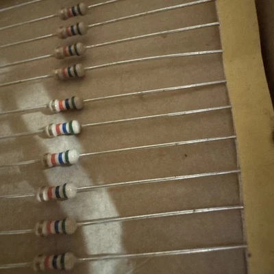 4000+件装碳膜电阻器1/4瓦56k OHM 5%公差Bin4  — 第 1/3 张图片