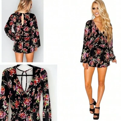 Show Me Your Mumu Negro Floral Terciopelo Mameluco Manga Larga Top Pantalones Cortos Combo Mediano Foto 1 de 4