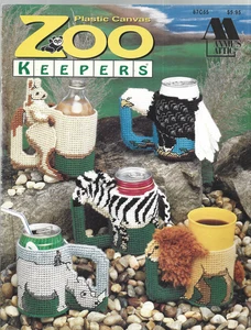Annie's Attic Plastic Canvas Pattern Booklet-Z00 KEEPERS-Holds Drinks-Coffee +++ - Picture 1 of 2