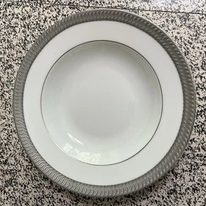 RALPH LAUREN Platinum Chainlink Rimmed Soup Cereal Bowl Limoges 8 7/8in - Picture 1 of 5