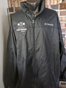 Columbia Full Zip Hidden Hood Windbreaker With Inaugural Raiders Patch Sz XXL - Picture 1 of 17