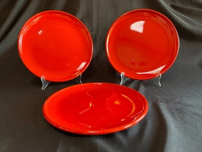 10" Waechtersbach Red Plates Set of 3 - Image 1 of 4