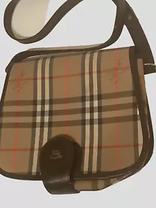 BORSA A TRACOLLA BURBERRY NOVA CHECK RIVESTITA IN TELA E VERA PELLE made in EGLAND - Foto 1 di 20