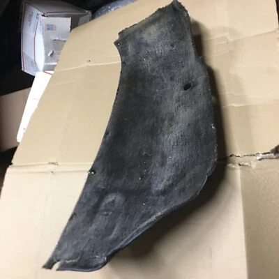 保时捷(1978 )924 924S 后地毯乘客侧原始设备制造商 (F8) — 第 1/2 张图片