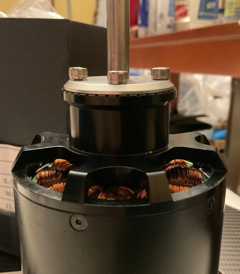 Motor Outrunner sin escobillas Turnigy CA80 160kv (hasta 14S LiPo) Foto 1 de 3