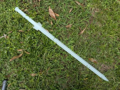 Espada Jian de plástico PVC que brilla en la oscuridad Foto 1 de 4