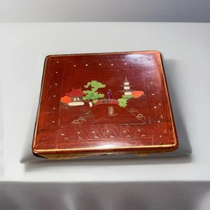 Vintage Japanese Red Laquerd Hand Painted Box With Lid Trinkets/ Keepsake - Picture 1 of 7