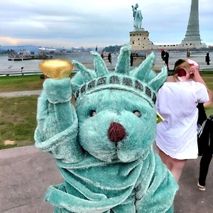 Oso de peluche Estatuto de la Libertad 1999 nuevo con etiquetas 8" Día de la Independencia NYC recuerdo - Imagen 1 de 11