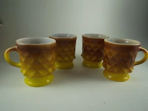 4 tazze vintage Fire King gialle e marroni Kimberly Diamond ancoraggio ancoraggio  - Foto 1 di 12