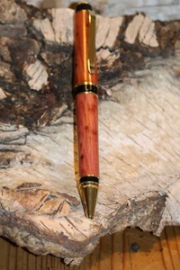 Eleganter handgedrechselter Dreh-Kugelschreiber aus nachhaltigem regionalem Holz - Bild 1 von 15