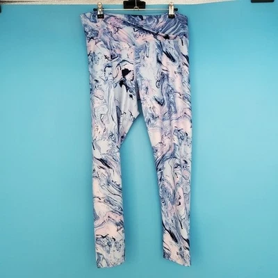 SO Women's Size Large Marbled Mid Rise Soft Stretch Ankle Leggings - Image 1 of 4