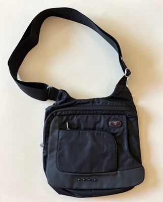 Genuine TUMI T-Tech 5123D Blk Ballistic Cross Body Sling Pack Bag Travel Unisex - Image 1 of 4