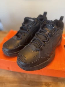 Nike Air Monarch IV Triple Schwarz Wanderschuhe Herren Größe 9,5 415445-001 Turnschuhe - Bild 1 von 5