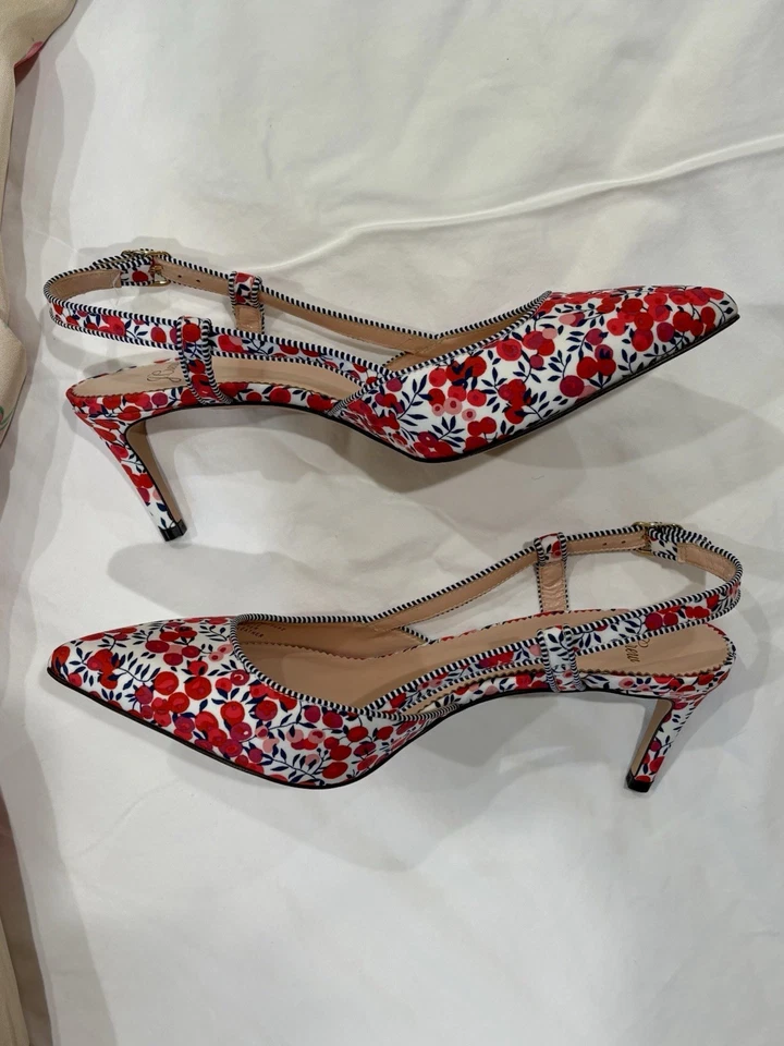 J. Eslinga floral con estampado Crew Liberty, talla EE. UU. 7 1/2, nunca usada con caja. Foto 1 de 4