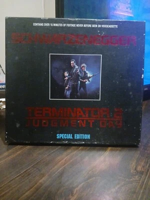 TERMINATOR 2 JUDGEMENT DAY 1993 SPECIAL EDITION VHS BOX SET SCHWARZENEGGER - Image 1 of 4
