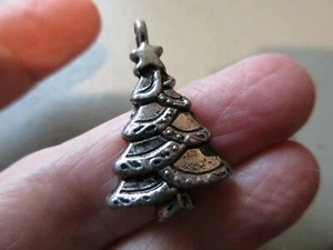 BONITA PULSERA COLGANTE DE COLECCIÓN TONO PLATA OSCURA NAVIDAD PINO NAVIDAD - Imagen 1 de 3