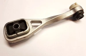 Rear Gearbox Engine Mount For Renault Clio II Megane I Scenic I 1.2 1.4 1.6 1.9 - Picture 1 of 1