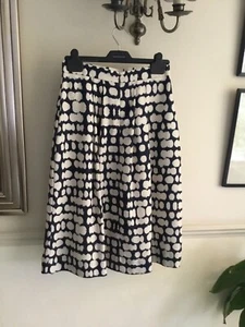 Lovely Handmade Lined Summer Skirt UK 8 Hip Pockets Soft Pleats Ivory/Black - Picture 1 of 8