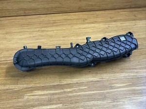 OEM 2015-2021 MERCEDES C63 AMG M177 4.0L LEFT ENGINE AIR INTAKE MANIFOLD ๐ท - Picture 1 of 9