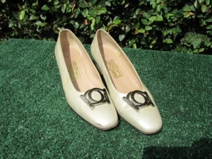Salvatore Ferragamo Gancini Champagne Tan Pumps Heels Slip On Shoes Size 10 AAA - Picture 1 of 10