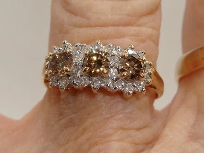 HERMOSO ORO MACIZO 14K APROX. ¡Anillo de diamantes transparentes y champán brillante de 1 CTW! Foto 1 de 4