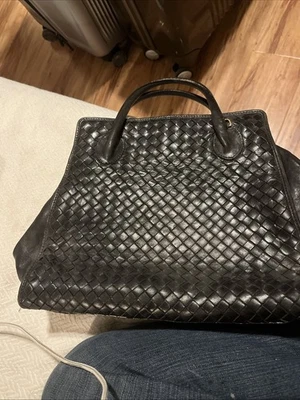 Bolsa de couro nova com etiquetas Bottega Veneta pequena Andiamo fondant alça superior - Imagem 1 de 4