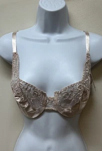 Vintage Christian Dior Lace Nylon Bullet Push Up Bra Size 34C NEW NOS - Picture 1 of 9