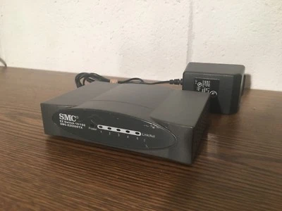 SMC Networks SMC-EZ6505TX 5-Port 10/100Mbps Dual Speed EZ Switch MDIX/MDI - Image 1 of 4