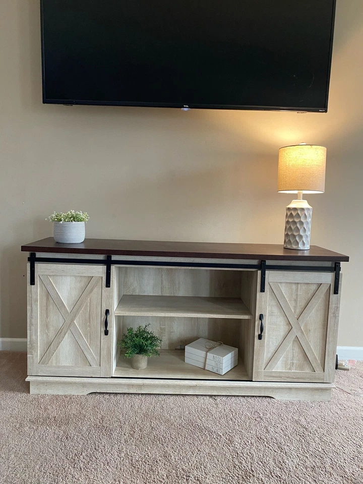 Soporte de TV Manor Park Barn Door - blanco/madera de granero recuperada (WM58SBDSW) Foto 1 de 1